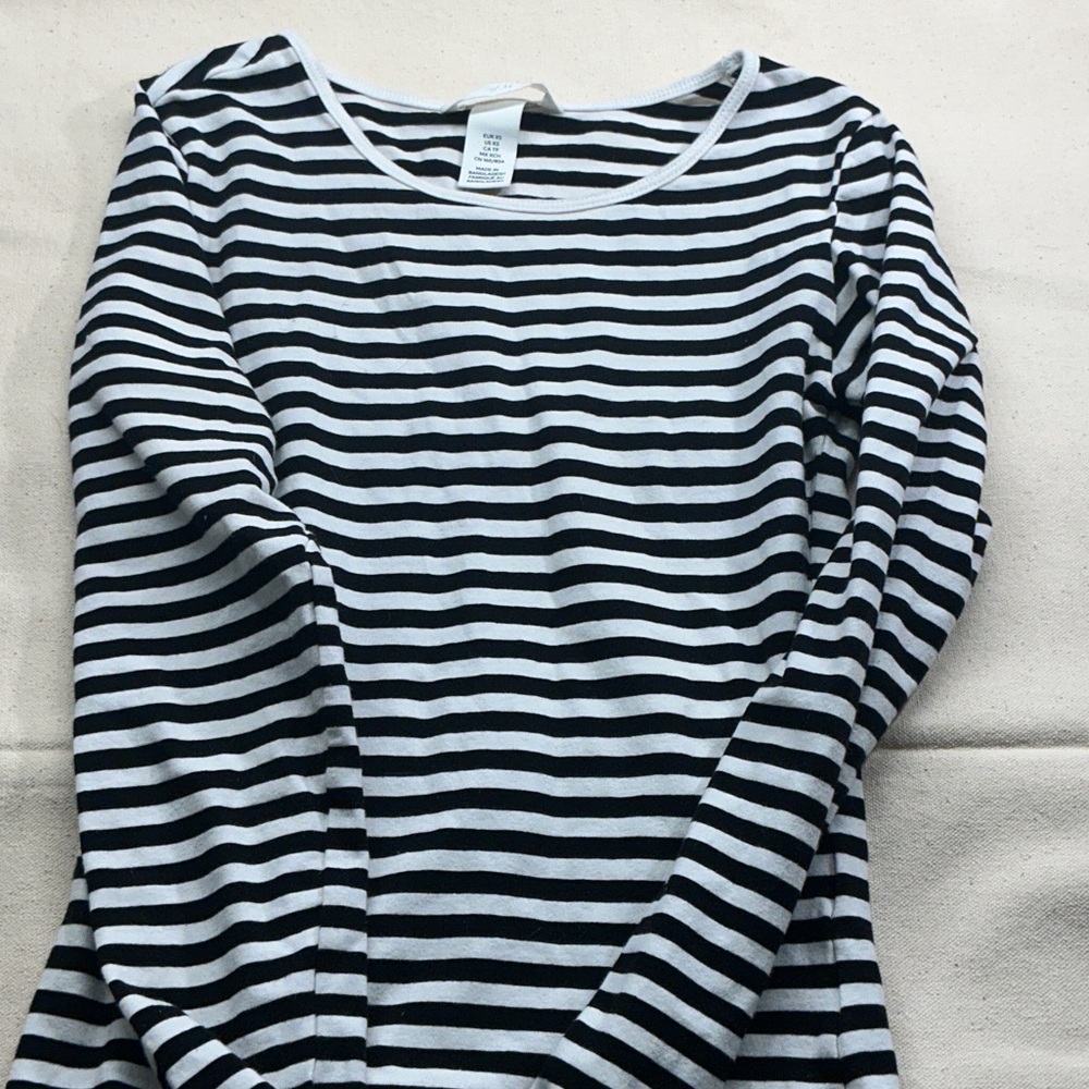 H&M Black and White Striped Long Sleeve Tee